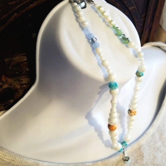 Swarovskis Jewelry Set Owlheart Inc repurposed vintage beads - Picture 12 of 12